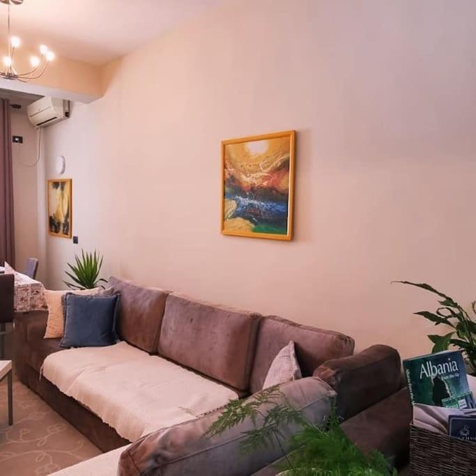 Bora Home Albania Me Vetsherbim 24 Ore Prane Liqenit Тирана Екстер'єр фото
